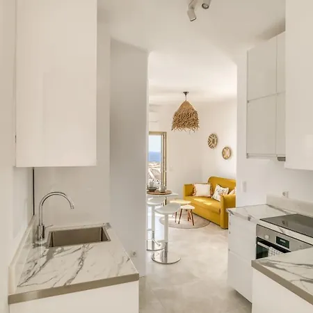 Folia House - Overlooking Hébergement de vacances